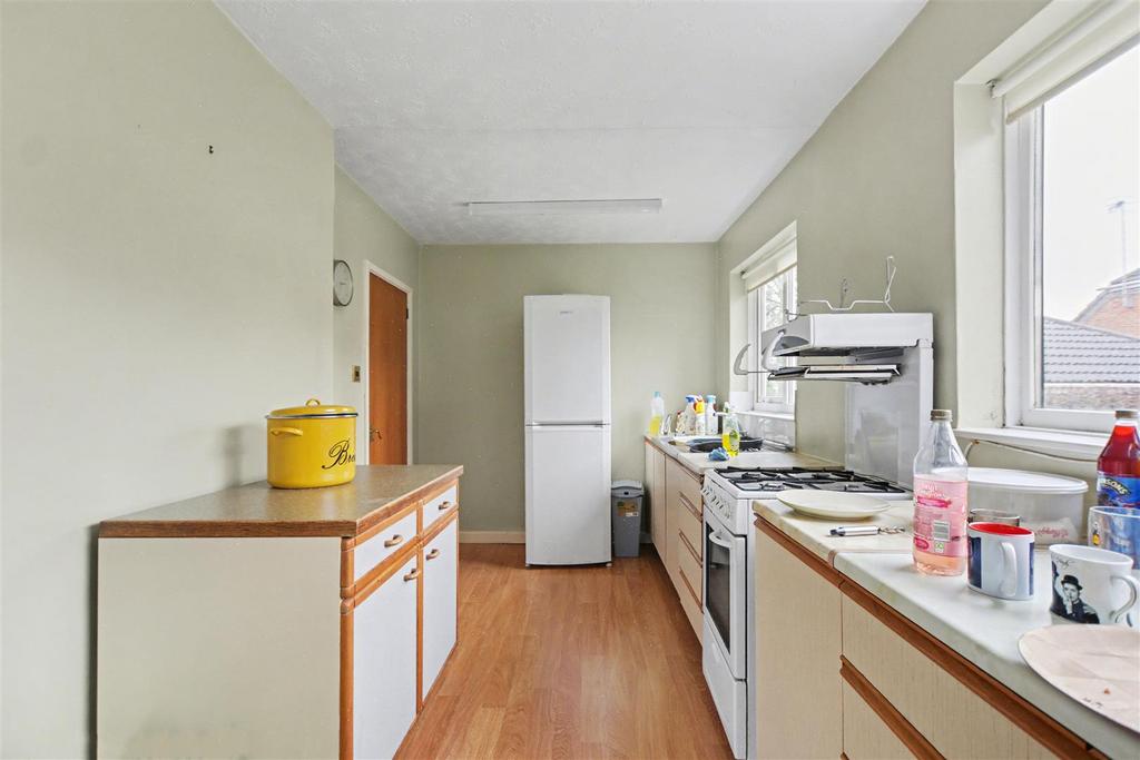 Kitchen 2 2.jpeg