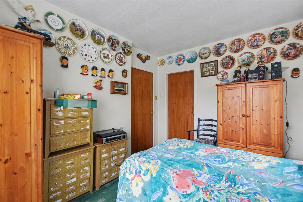 Bedroom 4 2.jpeg
