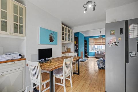 4 bedroom detached house for sale, Trafalgar Road, Beeston Rylands