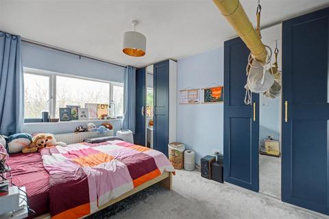 4 bedroom detached house for sale, Trafalgar Road, Beeston Rylands