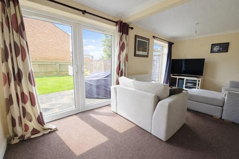 4 bedroom flat to rent, Glencoe Road,