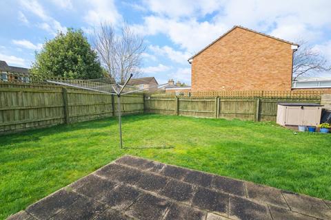 4 bedroom flat to rent, Glencoe Road,