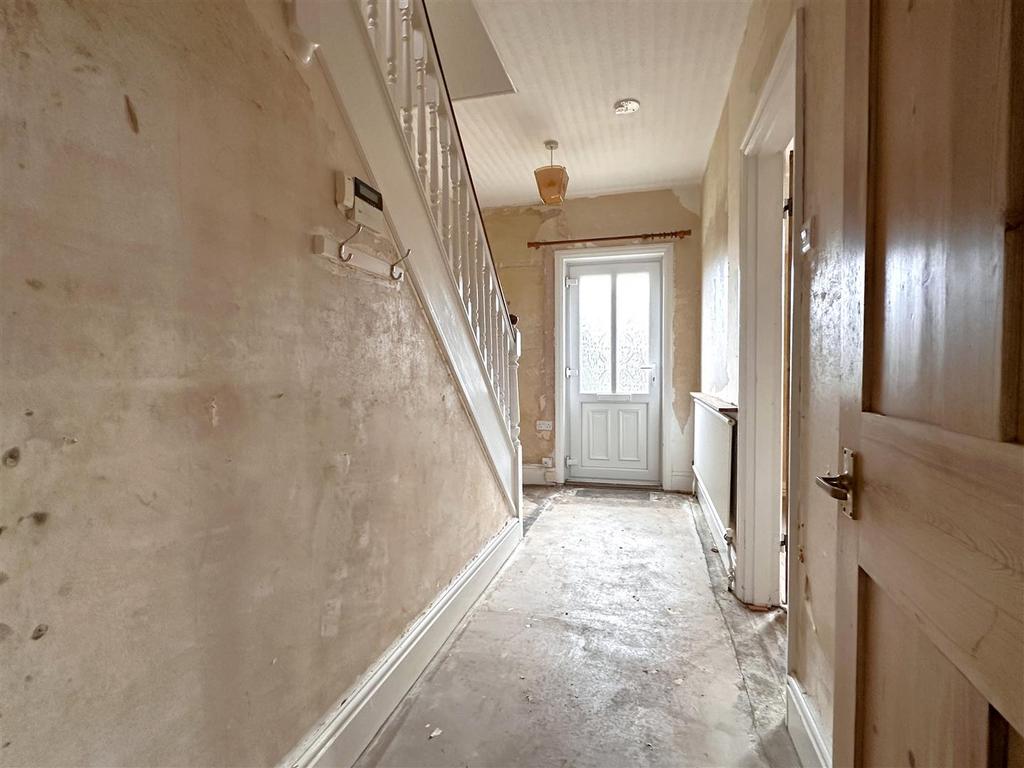 Entrance Hall 476