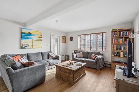 3 bedroom semi-detached house for sale, Chiltern Drive, Rickmansworth