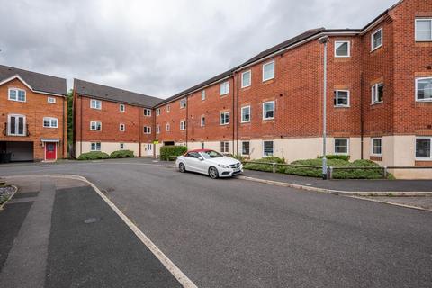 2 bedroom apartment to rent, Shaw Gardens, Nottingham NG4