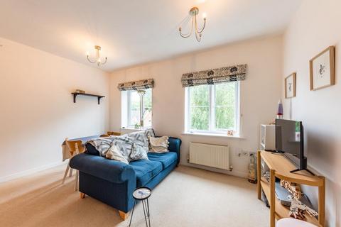 2 bedroom apartment to rent, Shaw Gardens, Nottingham NG4