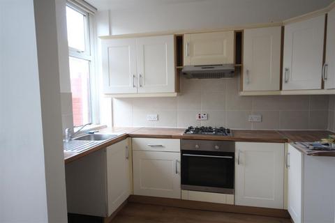 3 bedroom terraced house to rent, Stonycroft, Liverpool L13