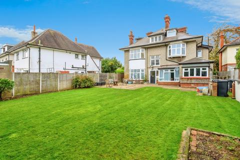 2 bedroom ground floor flat for sale, Ascham Road, BOURNEMOUTH