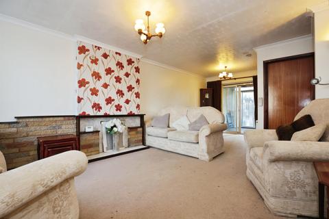 3 bedroom semi-detached house for sale, Hazel Close, Leamington Spa