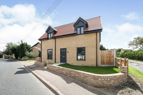 3 bedroom detached house for sale, The Street, Holywell Row, Bury St Edmunds, IP28