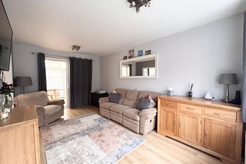 2 bedroom end of terrace house for sale, Hartington Road, Manchester M30