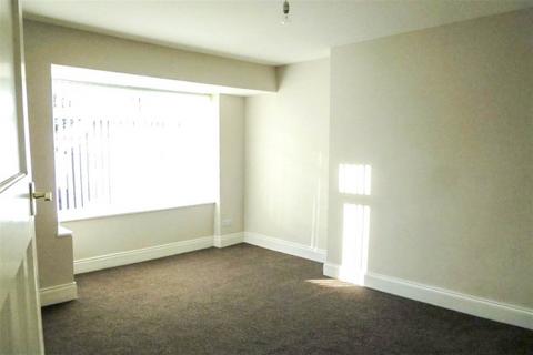 2 bedroom flat to rent, The Meadows, Gosforth