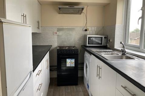 3 bedroom flat to rent, Southfield Park, Oxford OX4