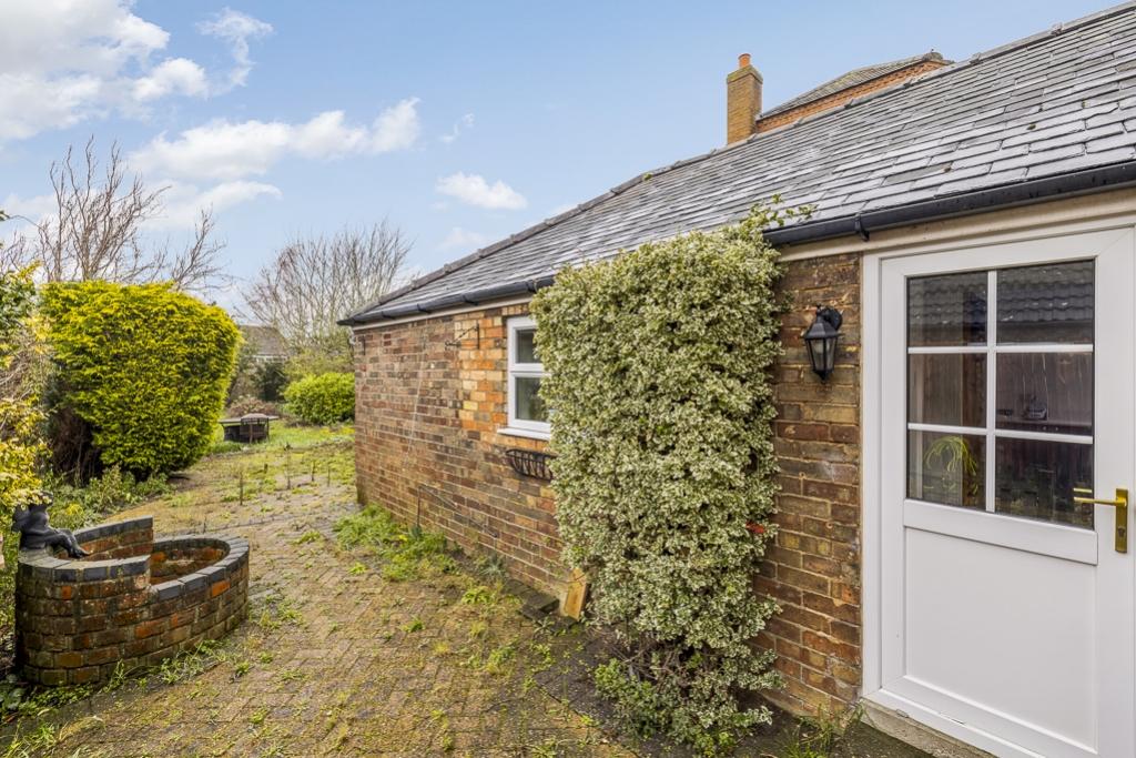 32 Lincoln Road (Metheringham)-3