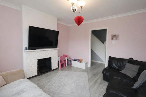 undefined, Chase Cross Road, Romford, Collier Row, RM5 3XR