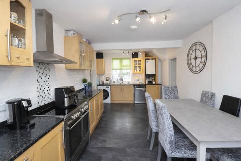 undefined, Chase Cross Road, Romford, Collier Row, RM5 3XR