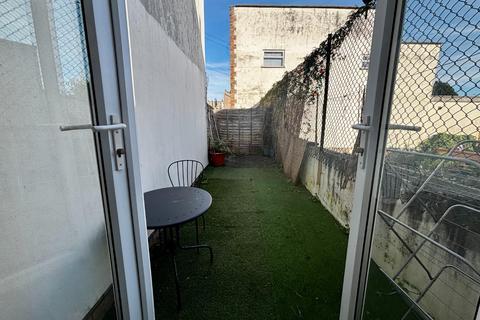 1 bedroom flat for sale, Walton Street, Easton, Bristol BS5 0JG