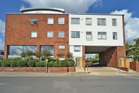 1 bedroom apartment to rent, KINSHERON PLACE, EAST MOLESEY, KT8