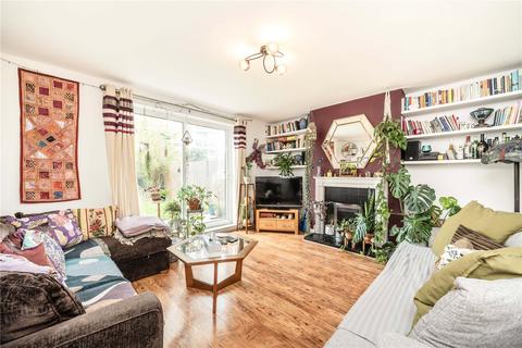 3 bedroom maisonette for sale, Wimbourne Court, Wimbourne Street, London, N1