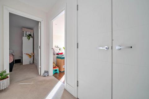 undefined, Green Park, Reading, Berkshire, RG2