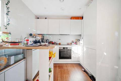 undefined, Green Park, Reading, Berkshire, RG2