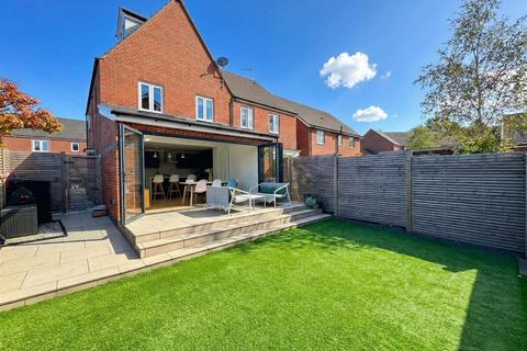 5 bedroom semi-detached house for sale, Applemint Close, Broadheath, Altrincham