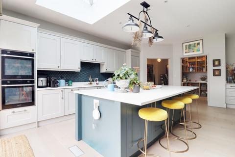 undefined, Peaks Hill, Purley CR8