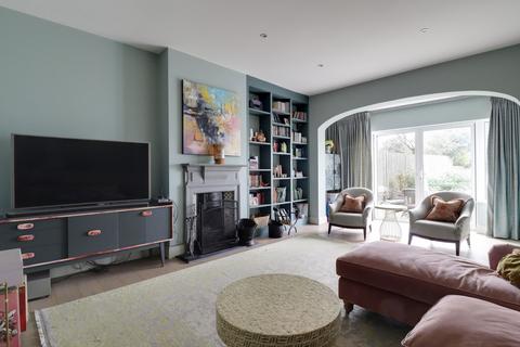 undefined, Peaks Hill, Purley CR8