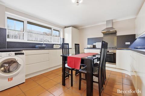 3 bedroom semi-detached house for sale, Prince Edward Road, Billericay, CM11