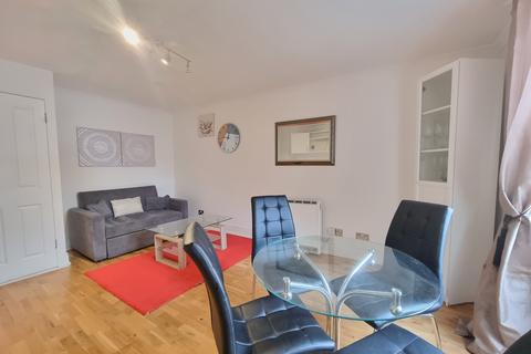 1 bedroom flat to rent, Queensborough Terrace, W2