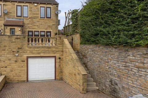 Headland Lane, Earlsheaton, WF12