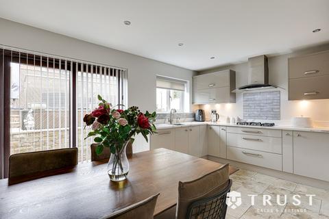 undefined, Headland Lane, Earlsheaton, WF12