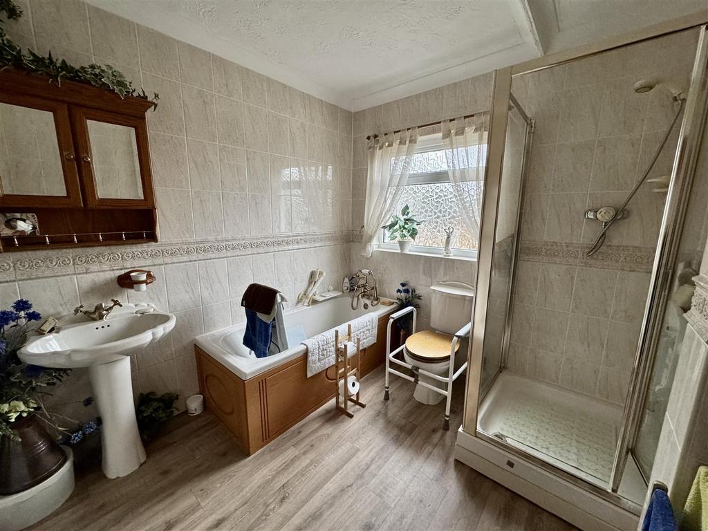 Downstairs Bathroom