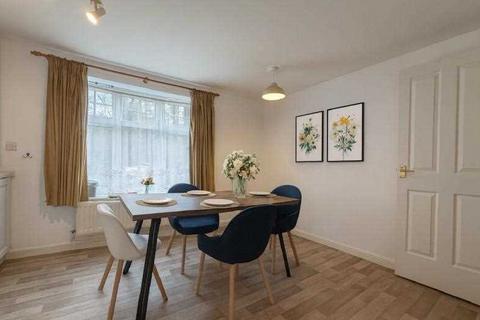 2 bedroom apartment for sale, Grandfield Avenue, Watford