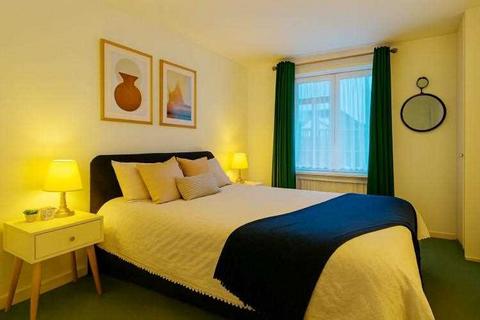 2 bedroom apartment for sale, Grandfield Avenue, Watford