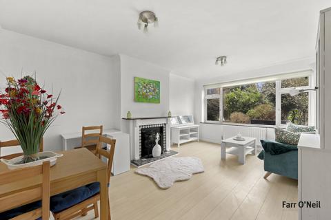 2 bedroom apartment for sale, Queens Road, Buckhurst Hill, IG9