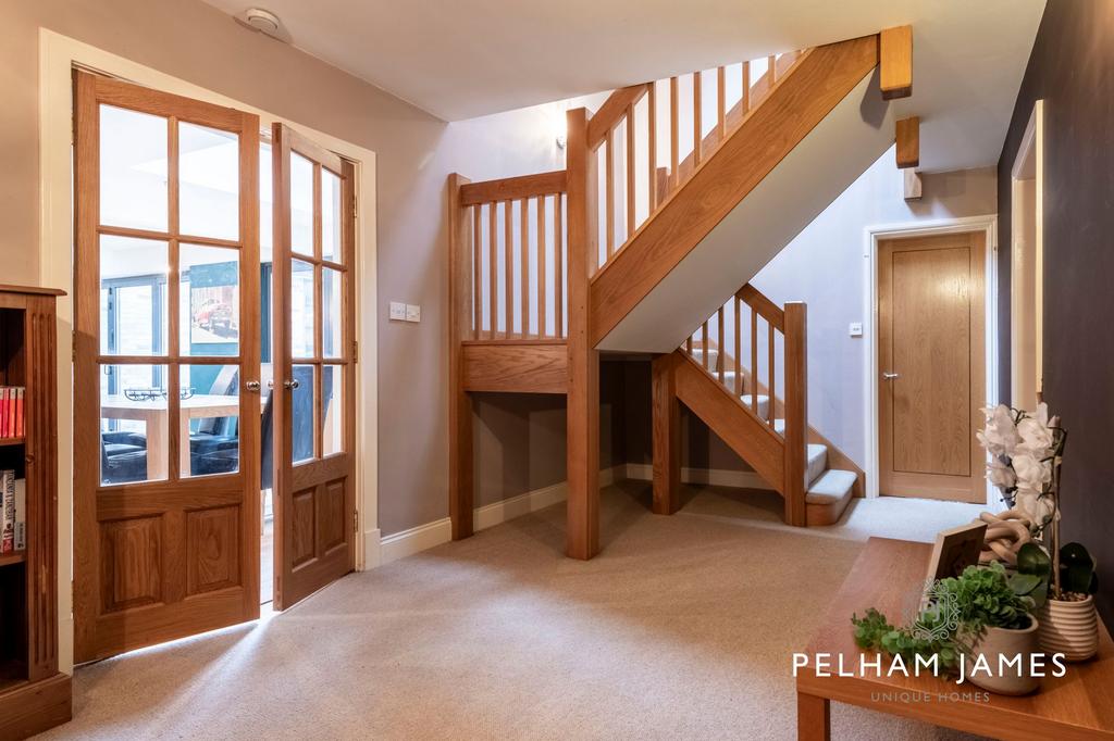 Inner Hallway, 10 Reeves Lane, Wing