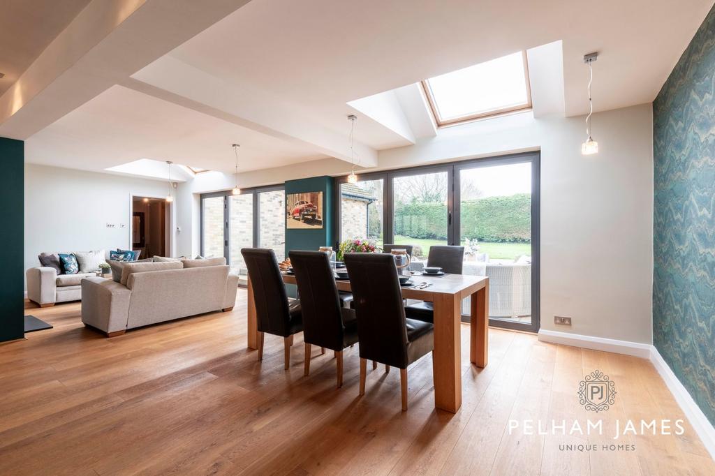Open Plan Sitting Room/Dining Area, 10 Reeves...