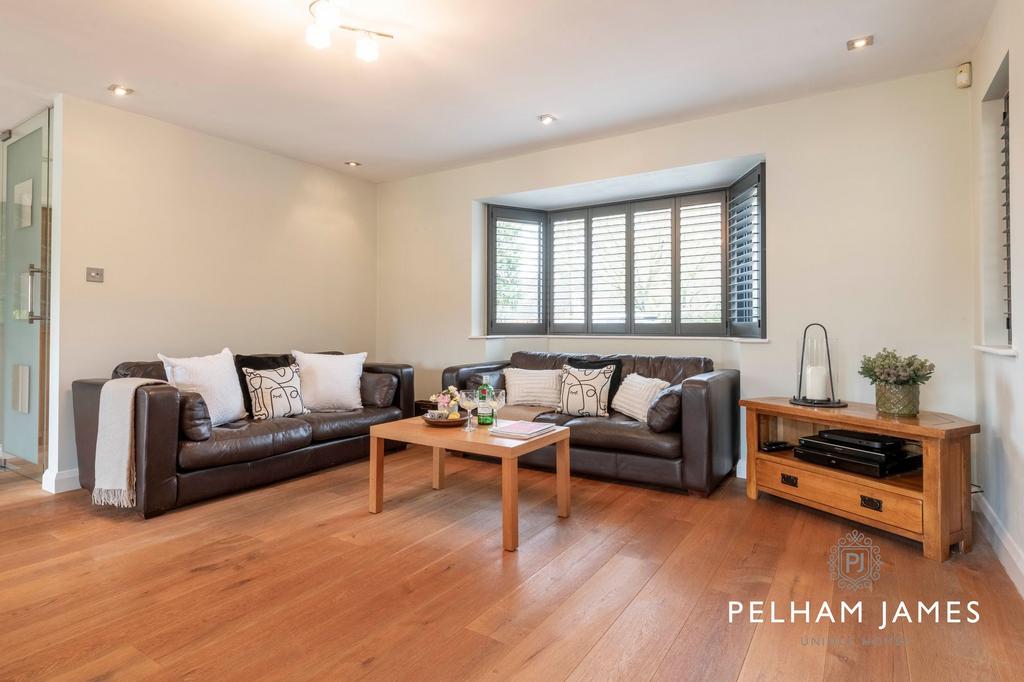 Open Plan Sitting Room/Dining Area, 10 Reeves...