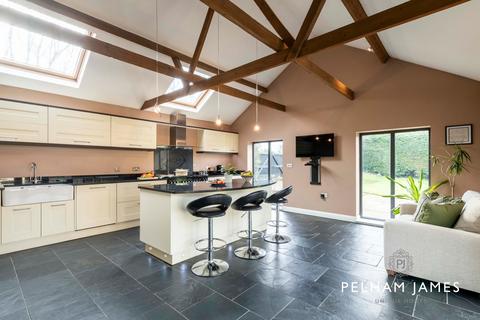 4 bedroom detached house for sale, Reeves Lane, Wing, LE15