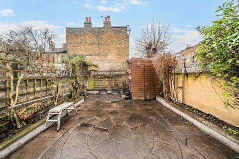 3 bedroom end of terrace house for sale, Fenwick Road, London, SE15