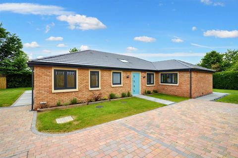 undefined, East Street, Long Buckby, NN6