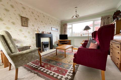 2 bedroom flat for sale, Weydale Avenue, Scarborough, YO12