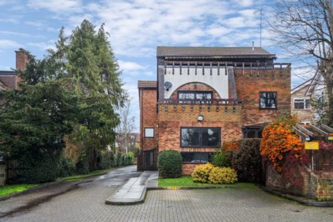 Welcote Drive, Northwood HA6