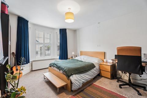4 bedroom semi-detached house for sale, Alexandra Road, High Wycombe HP13