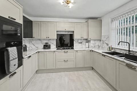 3 bedroom terraced house for sale, Polefield Circle, Prestwich, M25