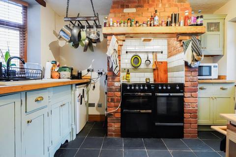 3 bedroom end of terrace house for sale, Castle Road, Nuneaton CV10
