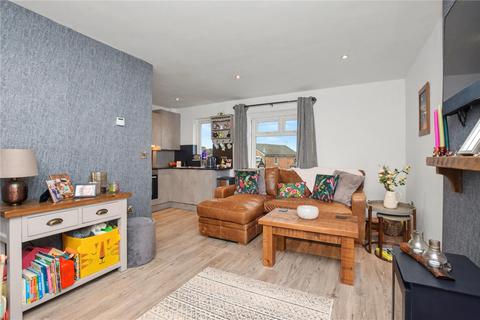 1 bedroom apartment for sale, Bransby Court, Farsley, Pudsey, West Yorkshire