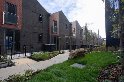 undefined, 21 Gills Yard, Bond Terrace, Wakefield, WF1