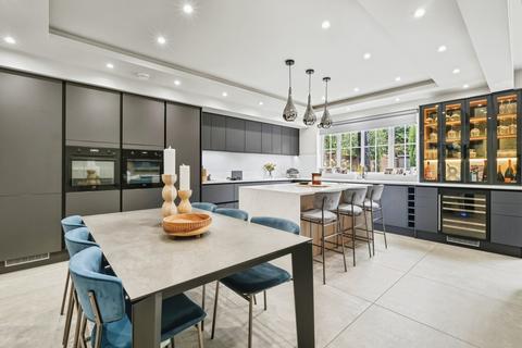 5 bedroom detached house for sale, Brook Farm Close, Hertfordshire CM23